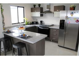El Marques casa en VENTA de 3 recamaras y 84 mts2 MJP 22-3146