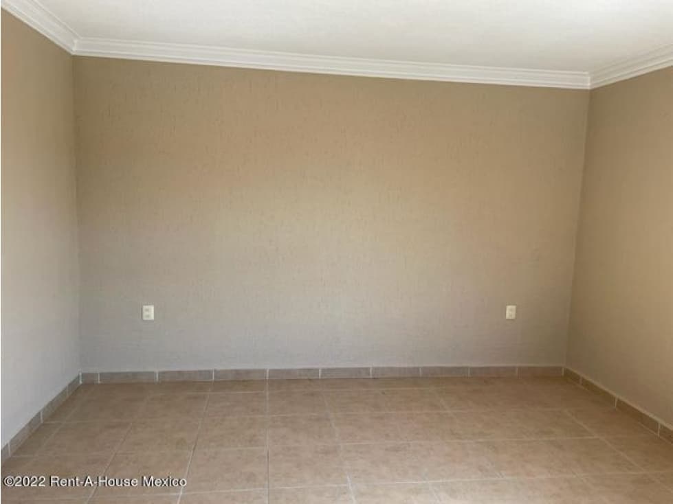 VENTA de casa con cuarto de TV, en San Juan del Río Centro — foto 2
