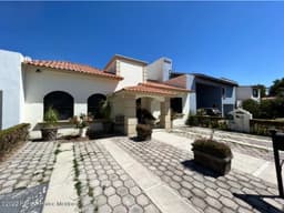 QH5 Casa de Un Nivel Amueblada Corregidora Querétaro