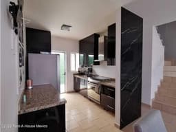 Ciudad del Sol. Casa de 2 niveles con estudio, en VENTA