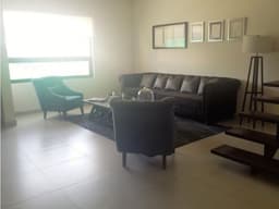 Altozano casa en VENTA de 3 recamaras y 241 mts2 QH2720