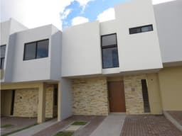 Casa en renta en El Refugio