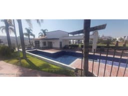 #hermosaCasaenPedregaldeSchoenstatt QH12 22-3644