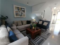 Casa en Venta Con Recamabra en PB, El Marques