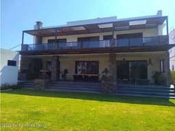 Hermosa residencia en venta en San Gil-NR-22-3859
