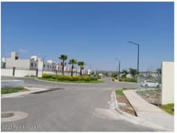 Hermosa casa en venta en Rincones del marqués-NR-22-1160