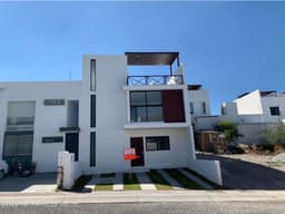 CASA EN VENTA 3 RECAMRAS EN EL MIRADOR. QH22-3576#