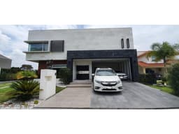 Venta casa moderna en El Campanario