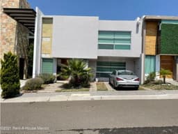Casa en venta El Mirador 3 habitaciones YCC