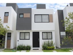 Estrena casa con seguridad privada. VENTA, Zákia