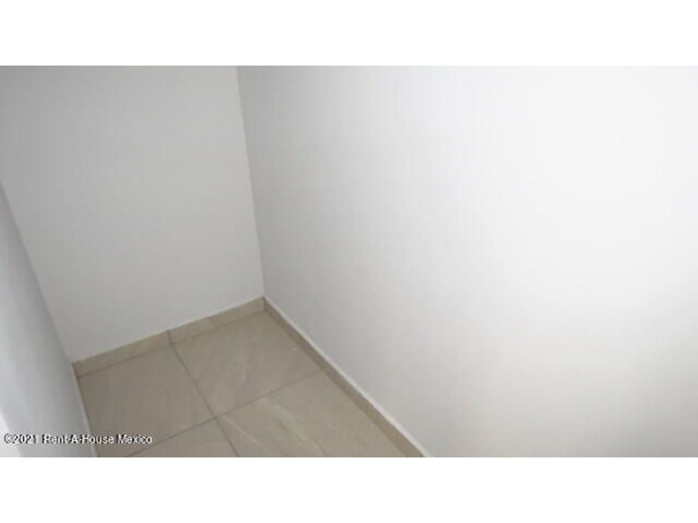 AIR 22-568 Casa en Venta. Zona El Marques. Casa de Arquitecto — foto 3