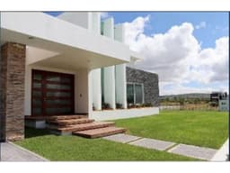 Residencia en exclusiva zona en Querétaro AGT
