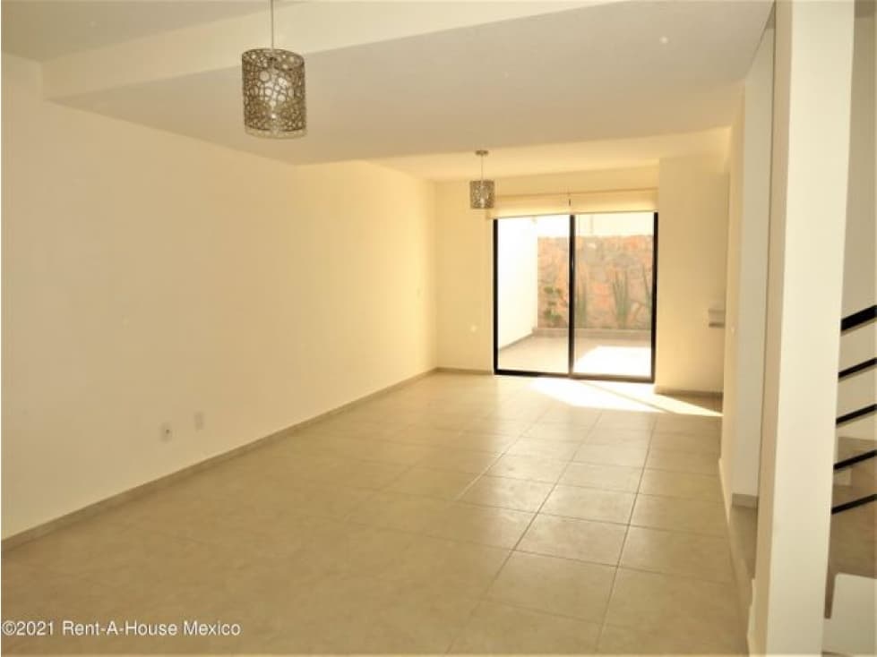 Casa en Zibatá, con terraza pergolada - RENTA — foto 1
