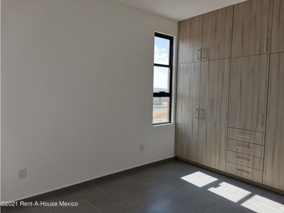 Casa equipada de 2 niveles, en El Mirador - VENTA — foto 3