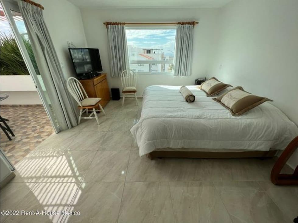 VENTA, El Condado. Casa de autor con recámara en planta baja — foto 4