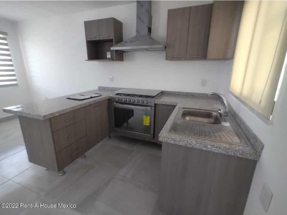 Casa con jardín y área de lavado, RENTA. Zákia — foto 3