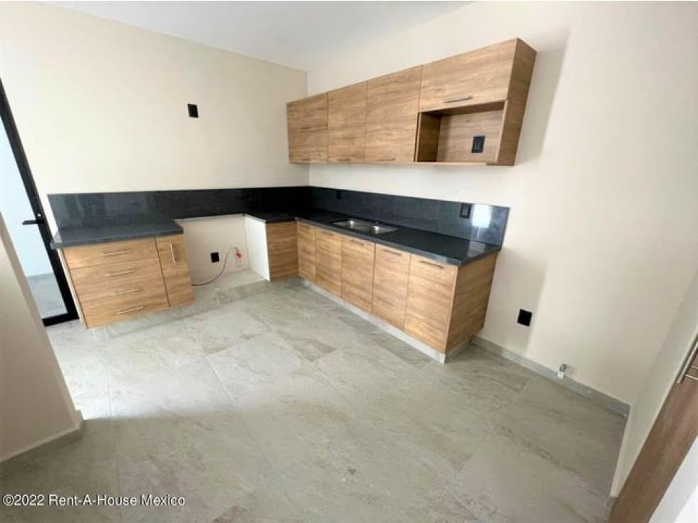 VENTA - Zibatá. Casa de 2 niveles y 3 recámaras — foto 4
