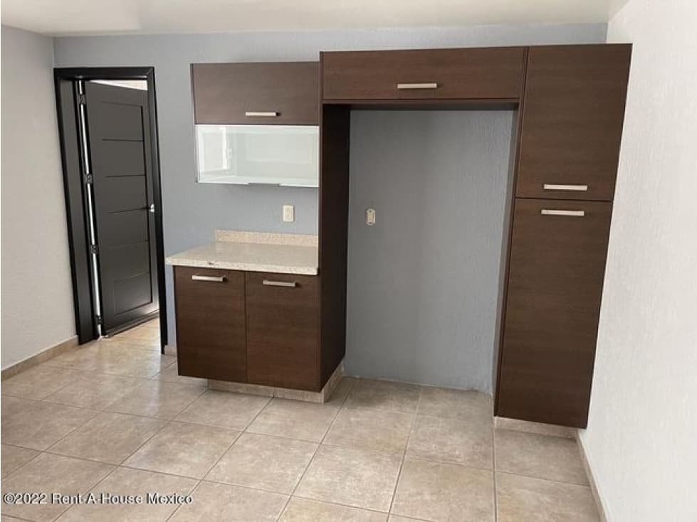 Se vende casa my bien conservada en Centro Sur — foto 3