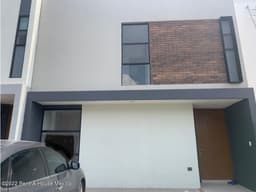 Zibatá casa en RENTA de 3 recamaras RAHQRO5326