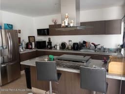 Casa en renta en Zibata IG