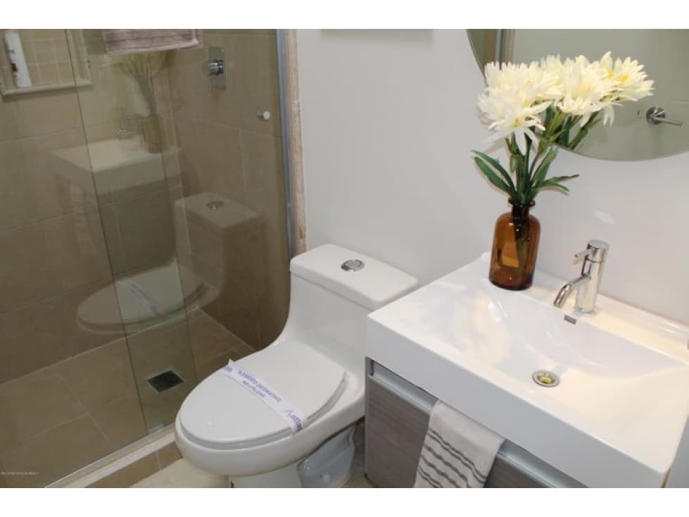 Zákia, casa de 2 niveles con jardín - VENTA — foto 5