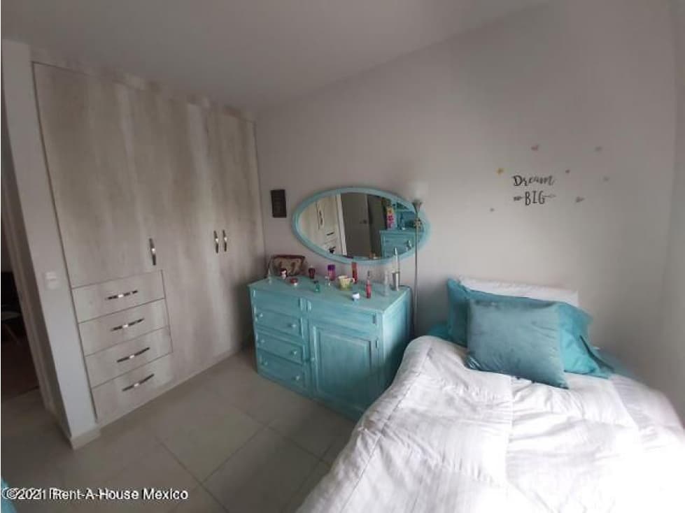 El Mirador, casa de 2 niveles con pasillo de servicio. VENTA — foto 5