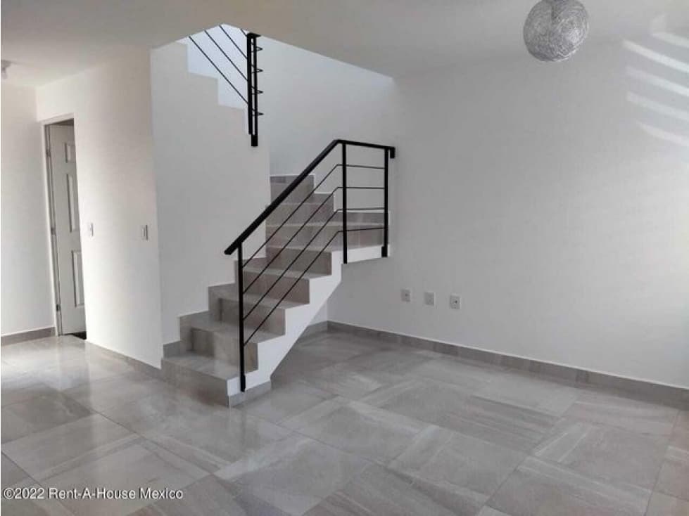 Casa con jardín y área de lavado, RENTA. Zákia — foto 4