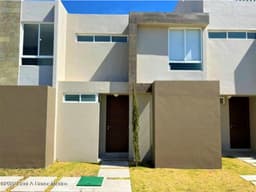 Casa en fraccionamiento en Zákia *AGT*