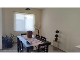 Se vende casa de 2 recamaras en Zibata IG