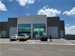 Nave industrial en renta Parque industrial Bernardo Quintana JGCC