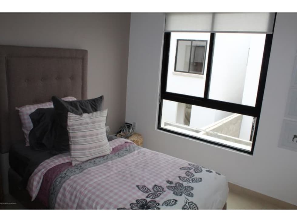 El Condado. Casa con variadas amenidades, VENTA — foto 6