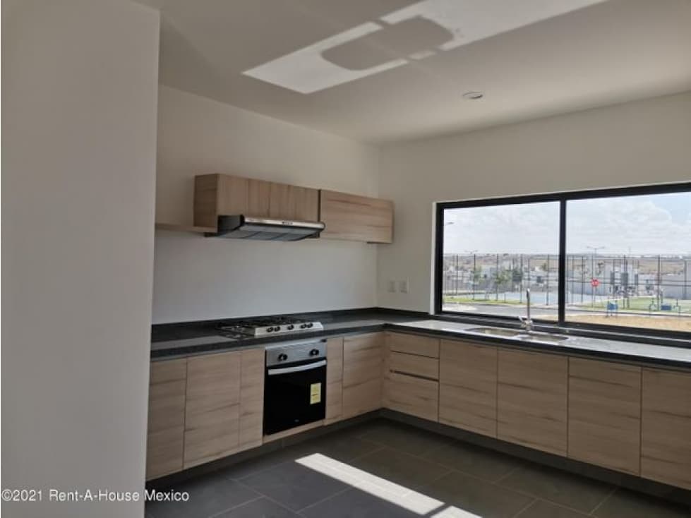 VENTA. Casa a estrenar con cocina integral - El Mirador — foto 1
