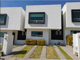 Casa en renta en El Mirador OFP 22 3282