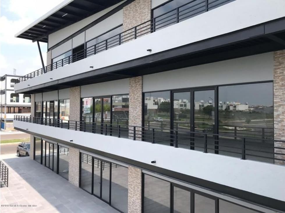 Local comercial a estrenar, en El Mirador. VENTA — foto 1