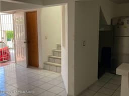 Los Candiles. VENTA, casa de segunda mano en calle abierta