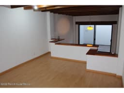Casa de 3 niveles y con cuarto de TV. Milenio 3era Sección, RENTA