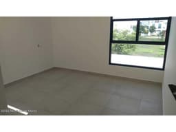 Valle de Juriquilla, VENTA. Casa con recámara con tapanco