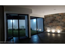 Hermosa casa en venta a estrenar en Zibata IG