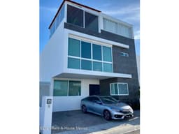 El Marques casa en VENTA de 3 recamaras y 255 mts2 RAHQRO2631