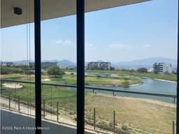 Departamento en renta a estrenar con vista al campo de golf Zibata