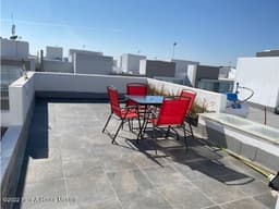 RENTA, casa con roof top y jardín privado. Zibatá