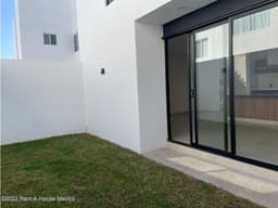 Cañadas del Arroyo - VENTA. Casa equipada con patio