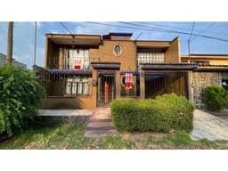 Casa en Venta en Pátzcuaro Los Nogales con Jardín