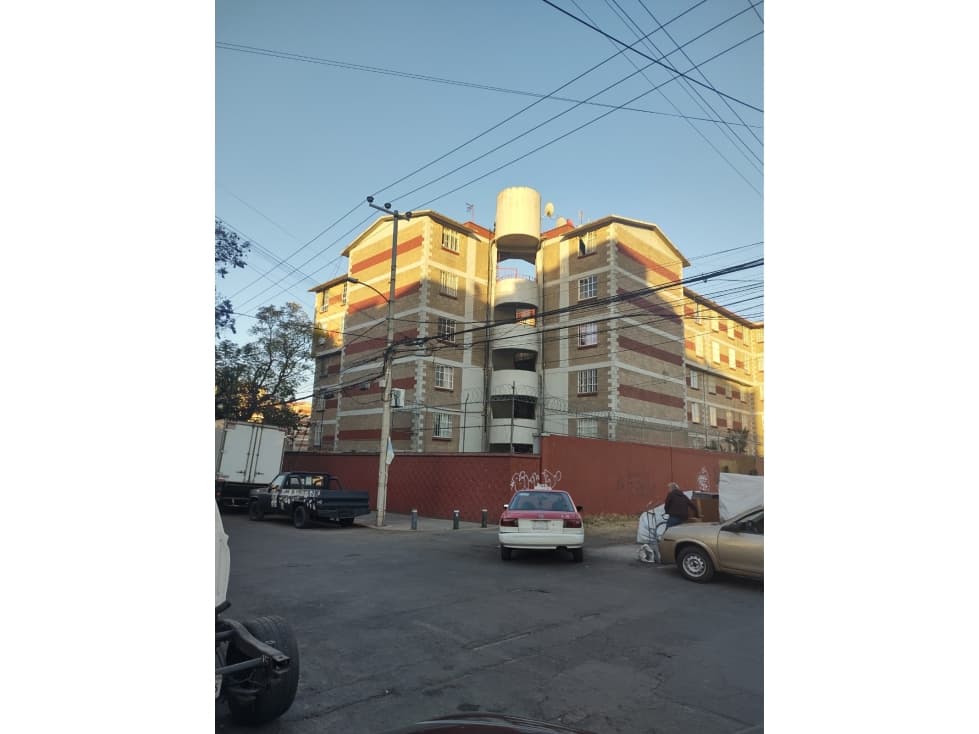 Económico departamento en venta — foto 2