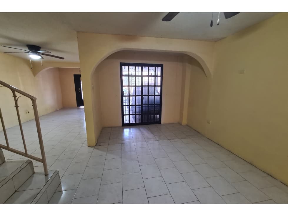 CASA EN VENTA EN JARDINES DE ANDALUCIA EN GUADALUPE — foto 2