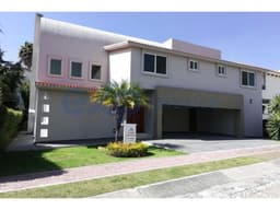 Casa en Venta en La Vista Country Club, Puebla
