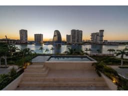 MARINAhouse - Luxury Villa located at the most exclusive place within
