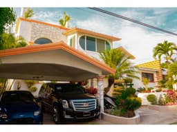 VENTA DE RESIDENCIA EN FRACCIONAMINETO EN LOMAS DE COCOYOC