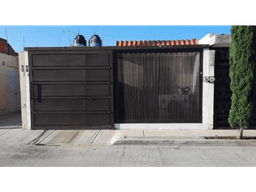 CASA EN VENTA EN FRACC LA CASITA
