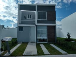 Venta casa modeelo Nahir (M)